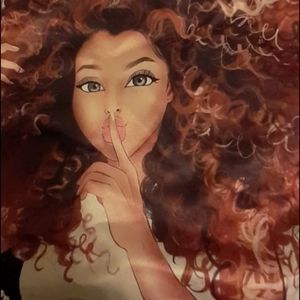 Curly hair girl T-shirt